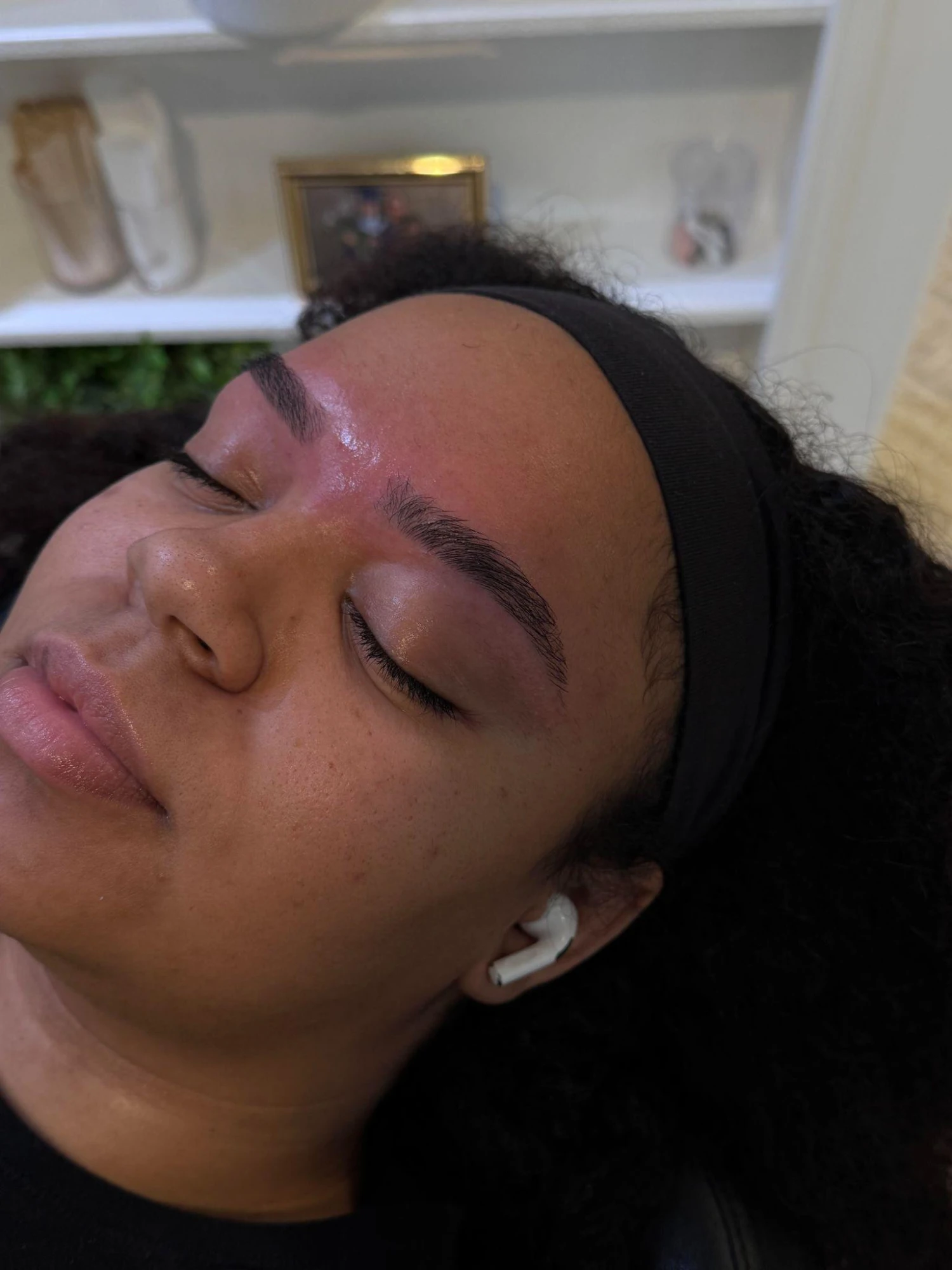 item Brows brow-wax.jpeg