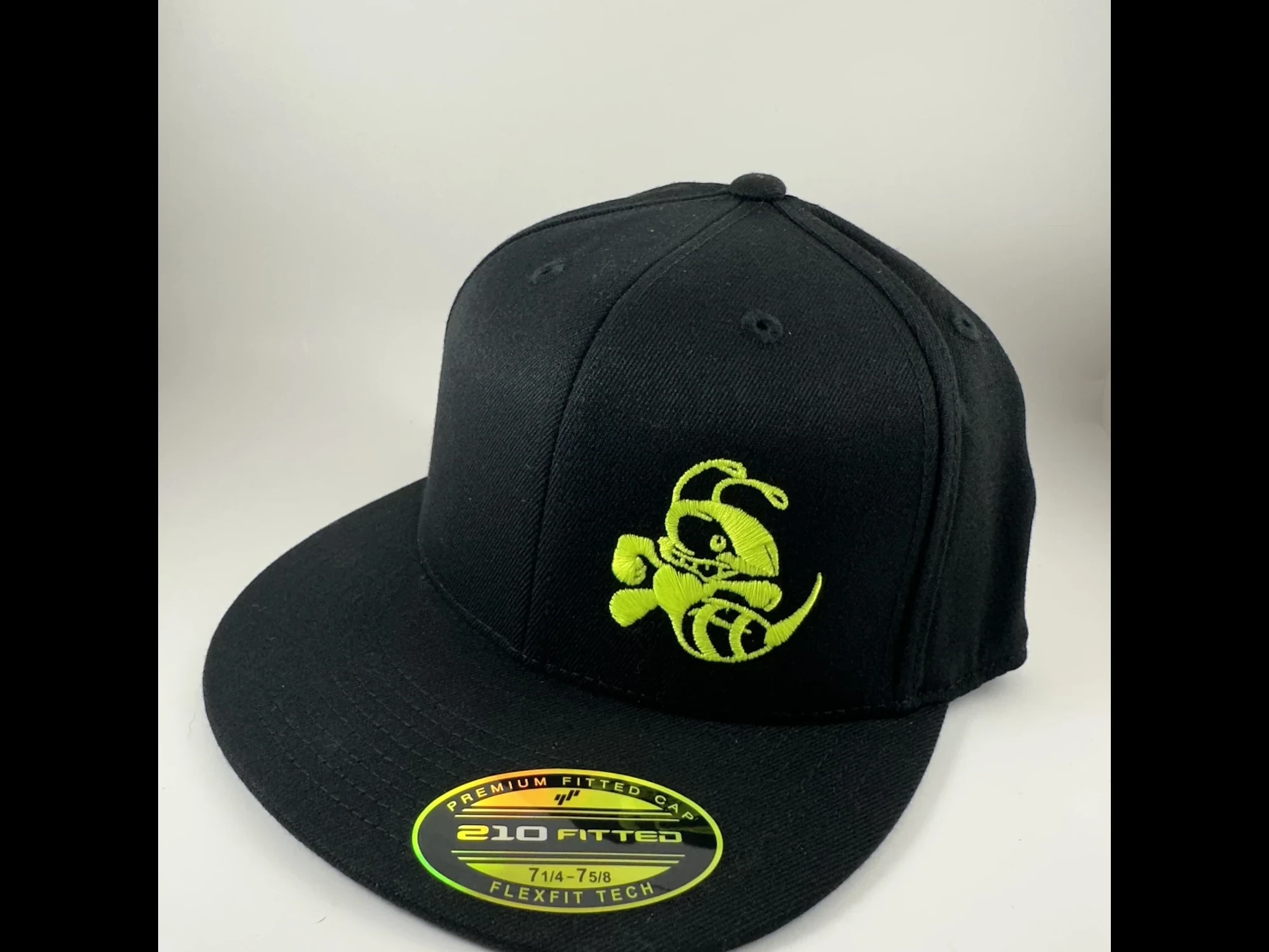 item Discraft Buzzz Fitted Hat L/XL Flat Brim BLACK/GREEN IMG_0888
