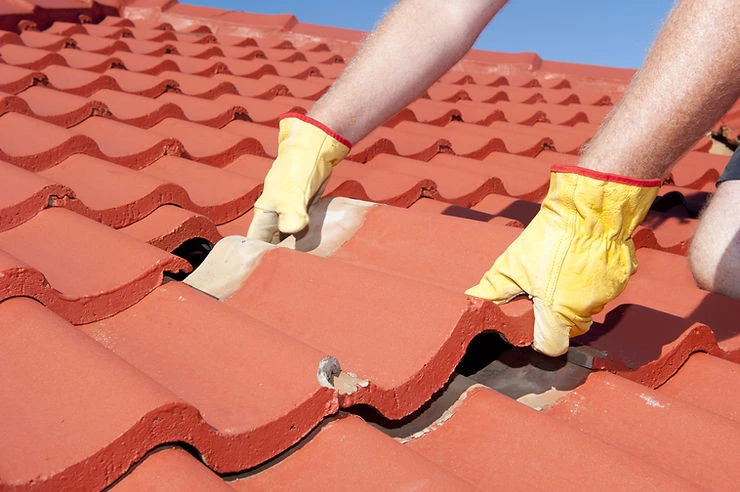 blog post What Is The Best Way To Avoid Roofing Problems?