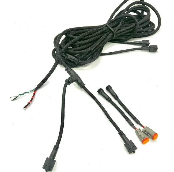 item UNIVERSAL DUAL POLE UP-FITTER WIRE HARNESS - FORD / GM / RAM: UNIVERSAL Upfitter - Screenshot 2024-09-10 194929.webp