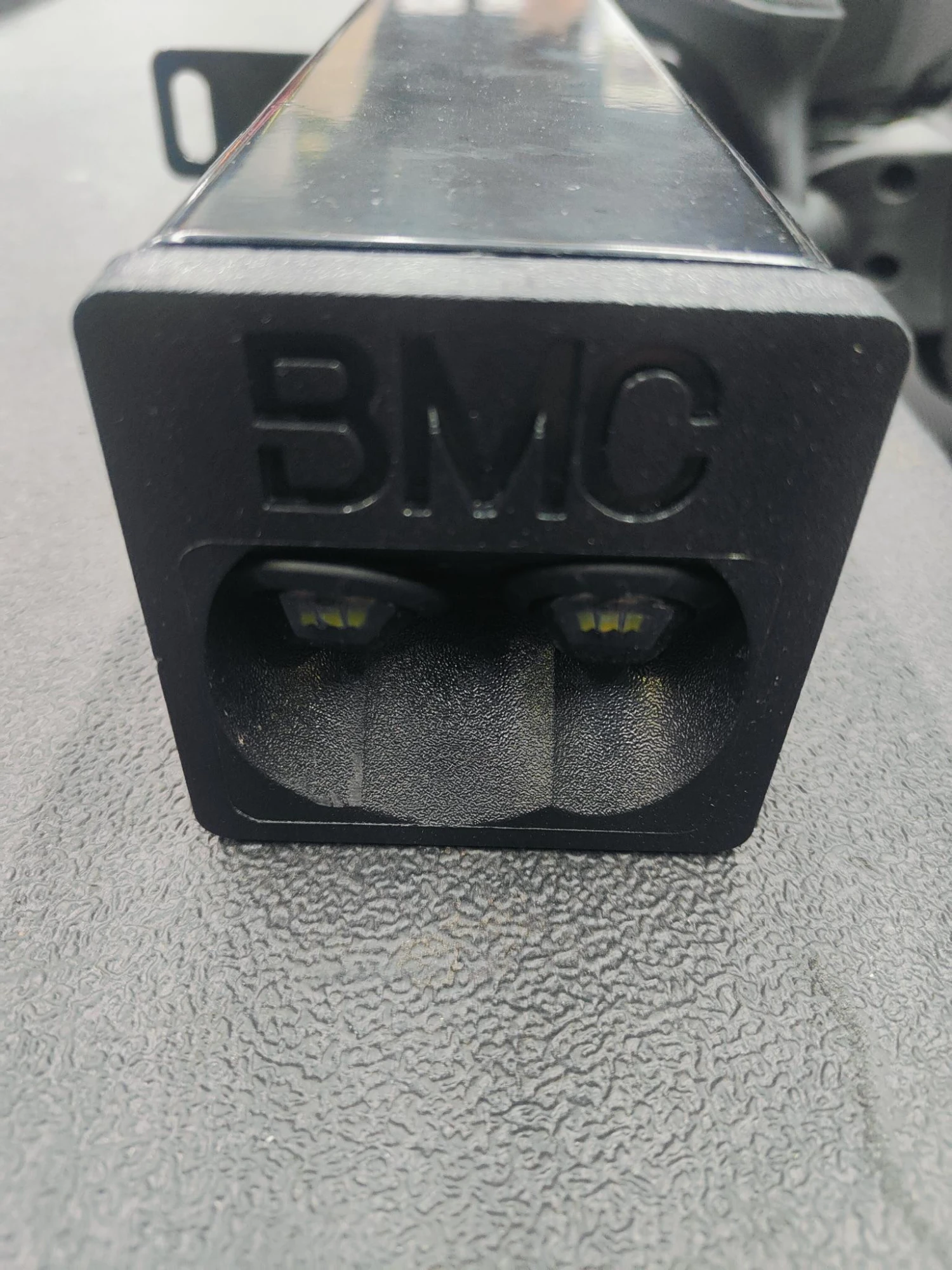 item 2019-2022 RAM 2500 HITCH BAR - RIGID SR-Q MIDNIGHT MAIN - STANDARD END CAP RAM-250-HB-RGD-STD - IMG20240912104510.webp