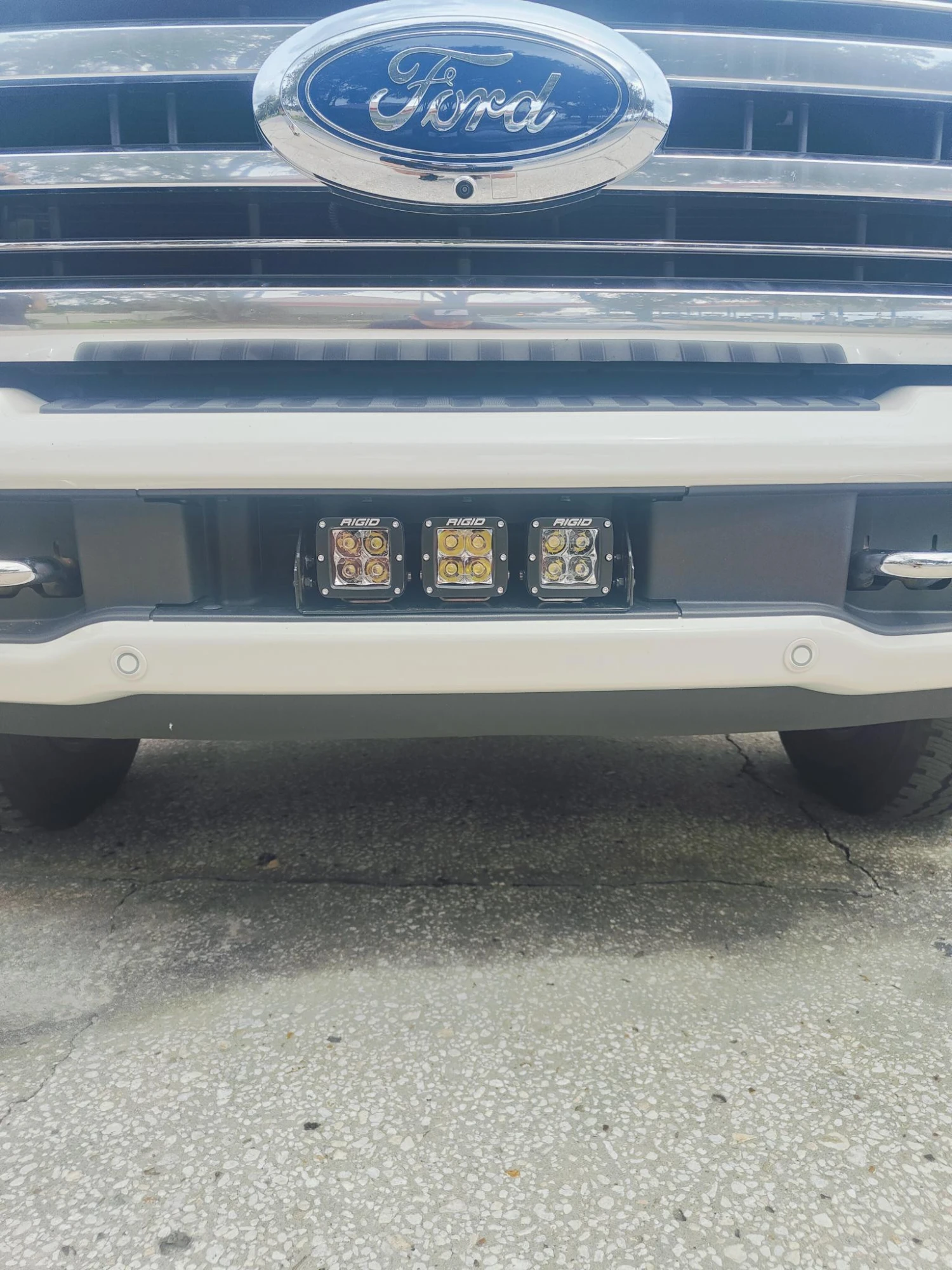 item 2020-2024 FORD SUPER DUTY FRONT CONVERTIBLE BRACKET: 3 INCH RIGID D-SERIES CUBES 202-24-CVT-BRC-RGD-3-CUB - Conv3pod2.webp