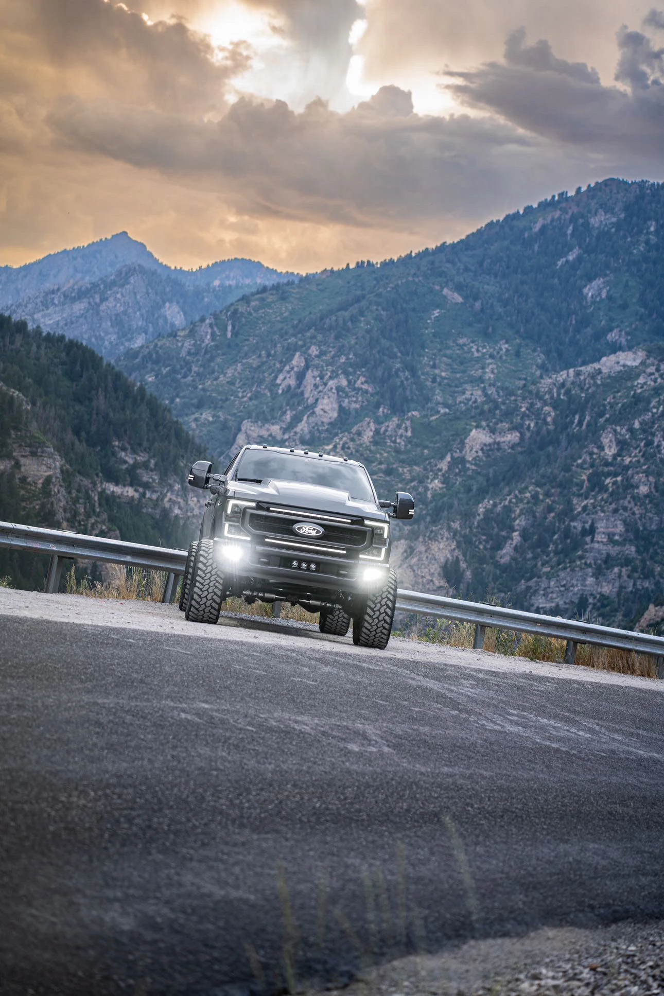 products 2020-2022 FORD F250-F450 Front Fog Light Kit - RIGID D SERIES AND SR-M SAE