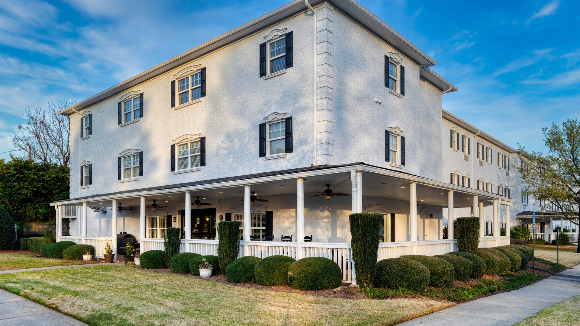 Image: Group of friends in assisted living