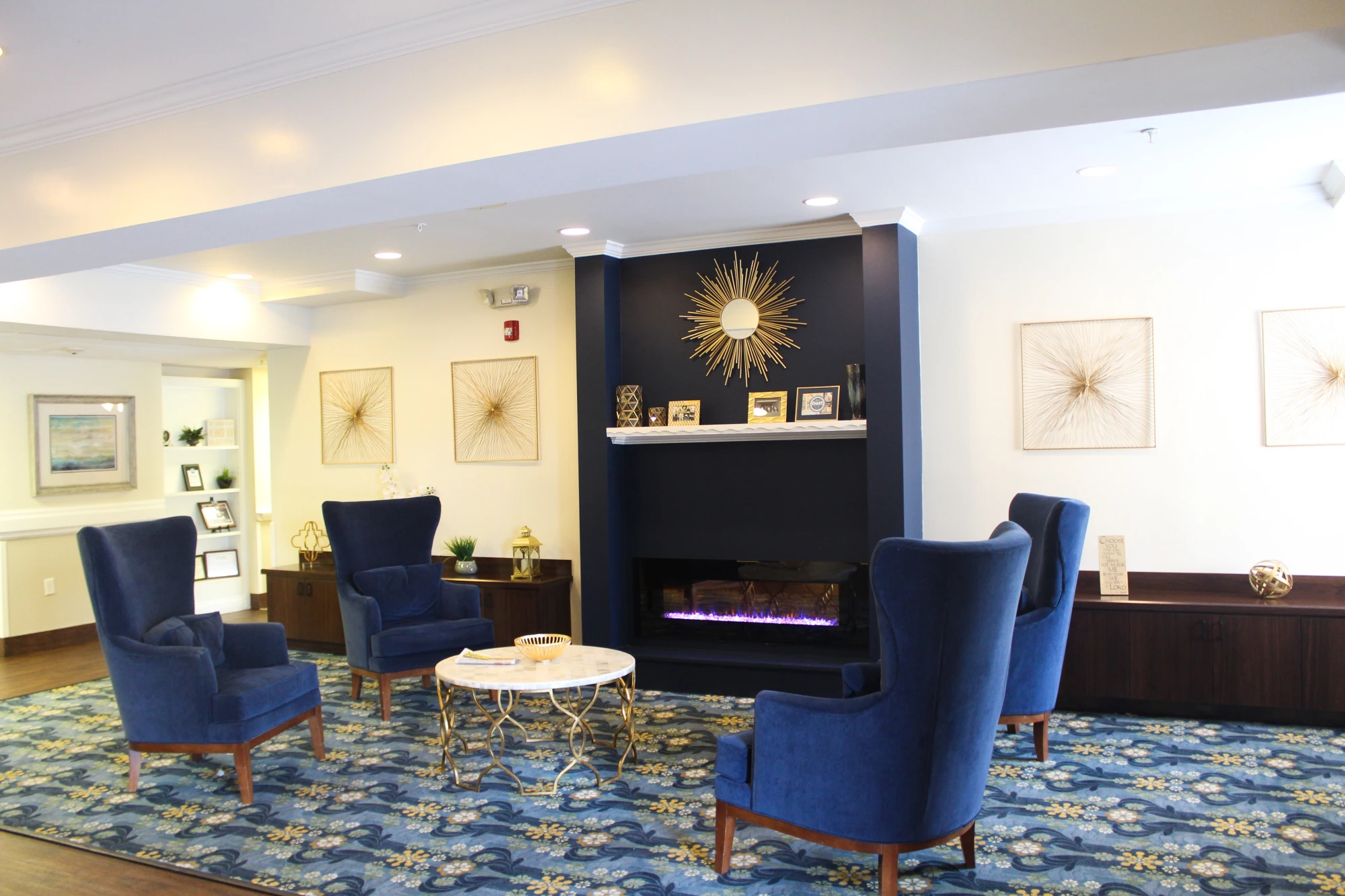 item Floor Plans & Gallery 1_Lobby