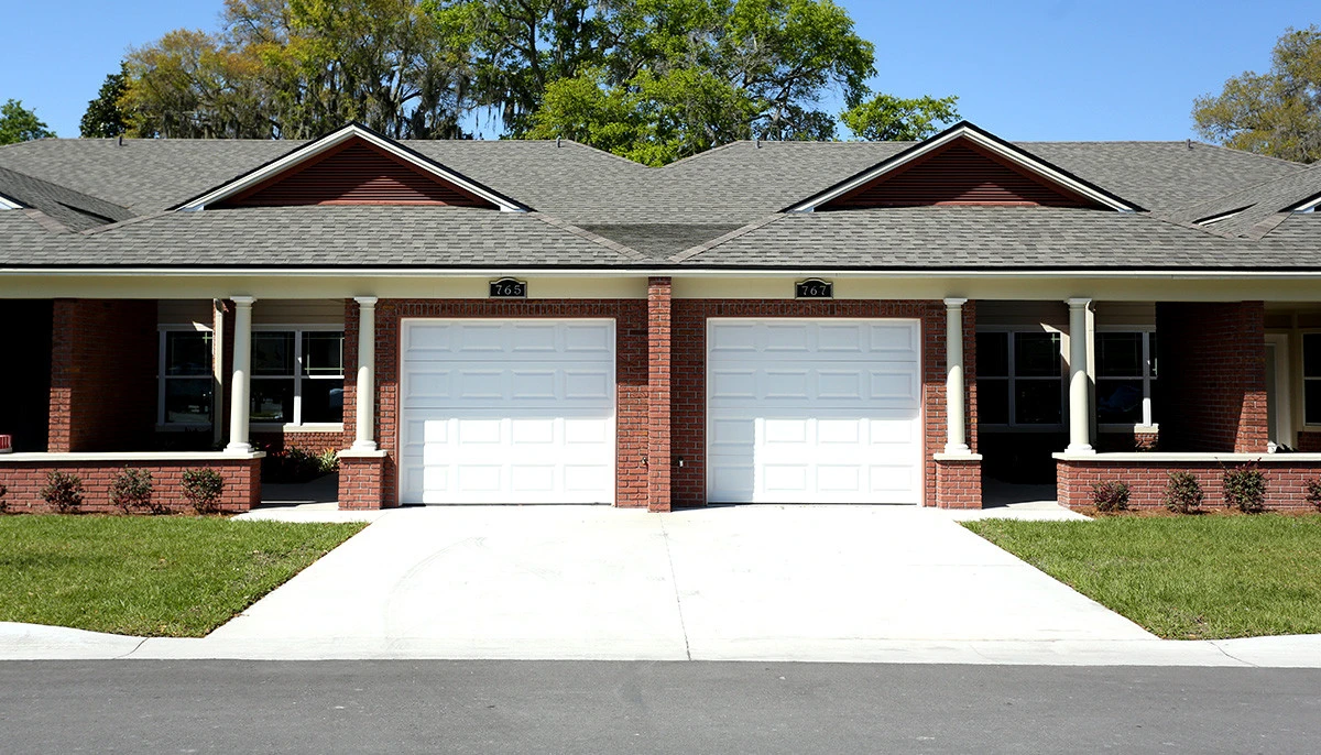 Image: Group of friends in assisted living