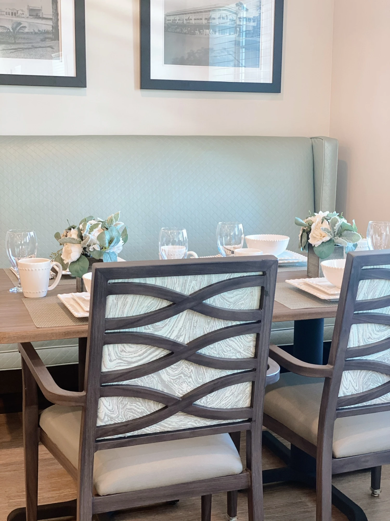 item Our Community 6-DiningRoom