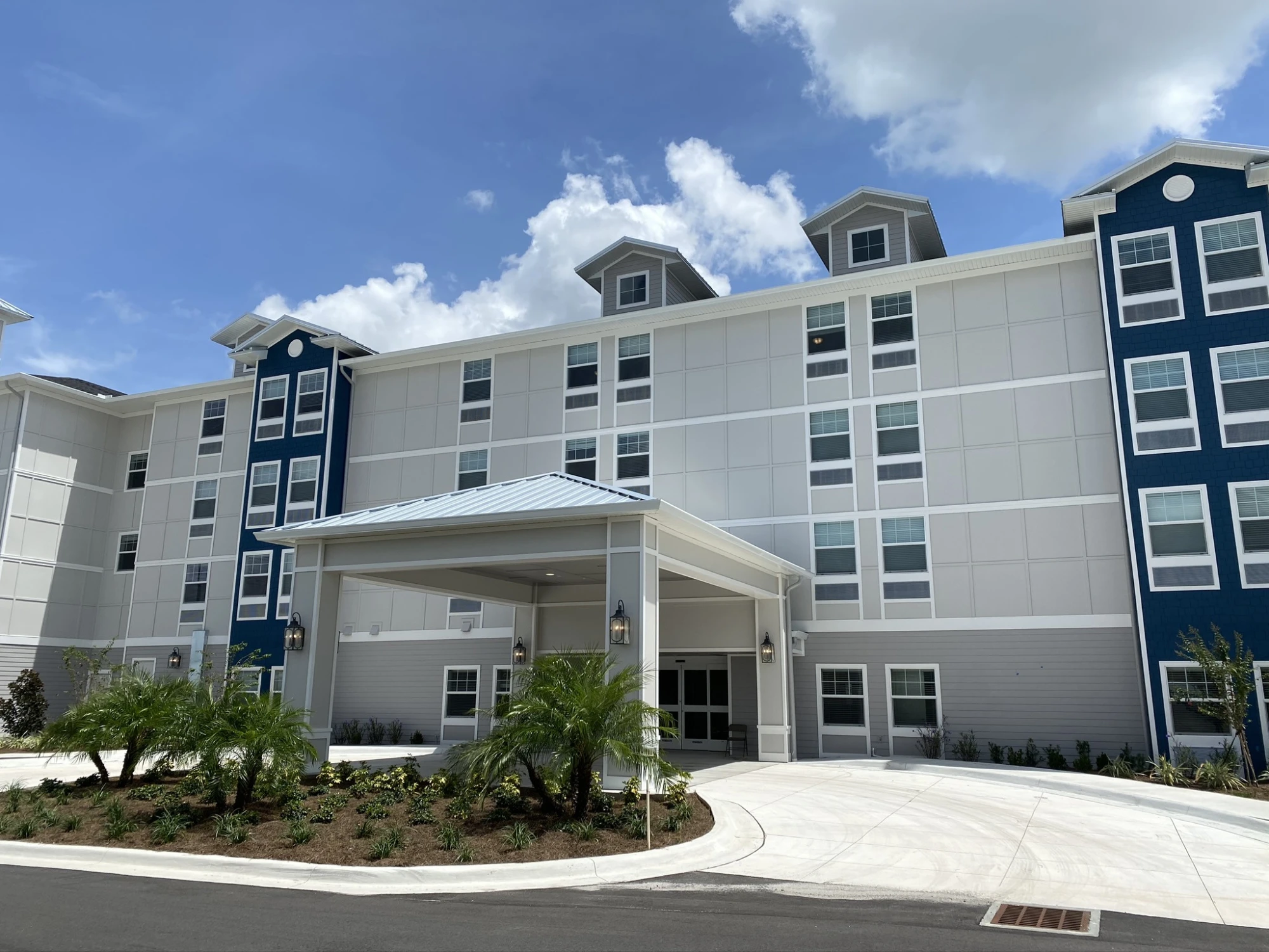 item Our Community 1-Lakeshore Manor Sebring
