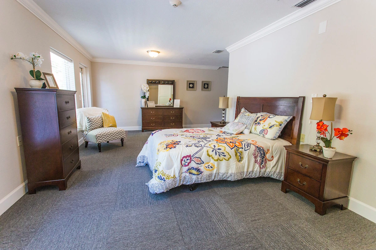 item Our Community 2016-09-30-Magnolia-Manor-17 (1)
