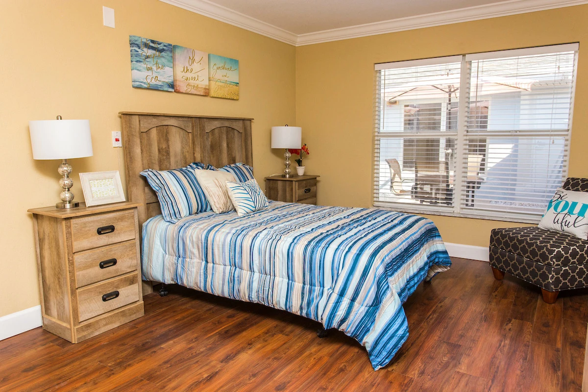 item Our Community 2016-09-30-Magnolia-Manor-15