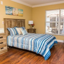 item Our Community 2016-09-30-Magnolia-Manor-15