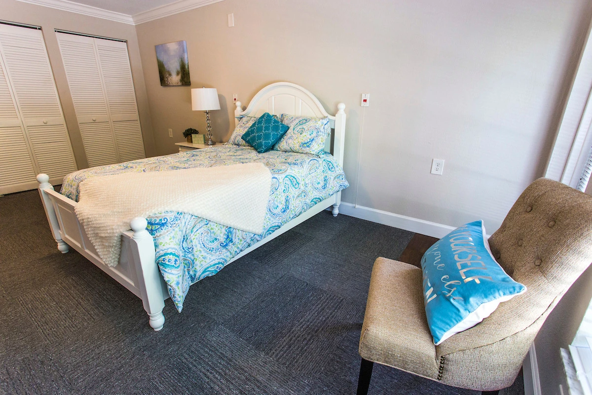 item Our Community 2016-09-30-Magnolia-Manor-22