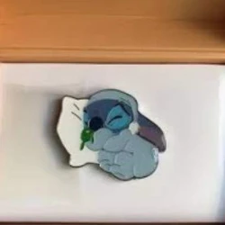 item Disney Pin - Holiday 2019 Gifting Box - Stitch 318rrqwmuljpg