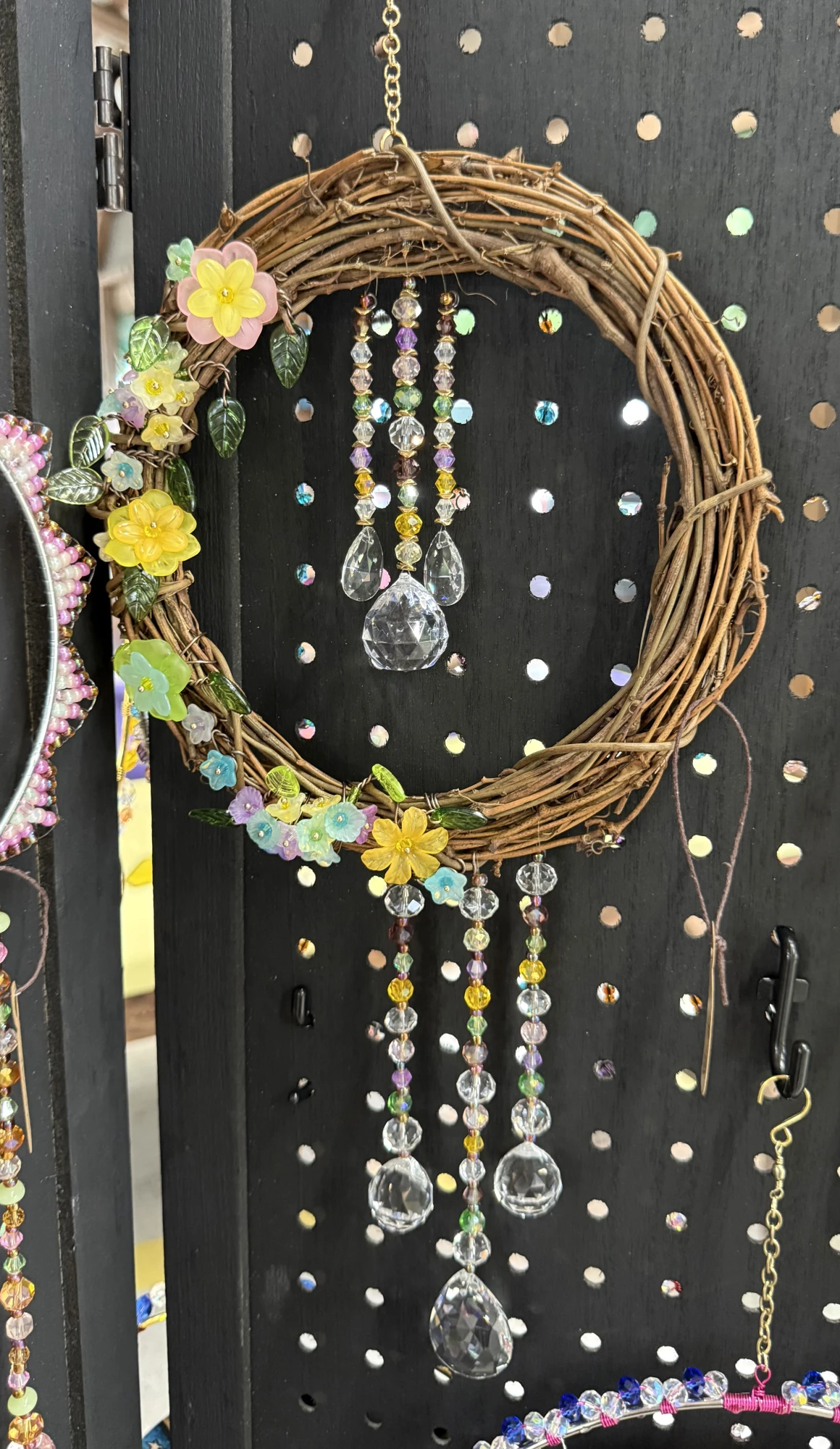 item Grapevine suncatcher with acrylic flowers glass beads IMG_4388.webp
